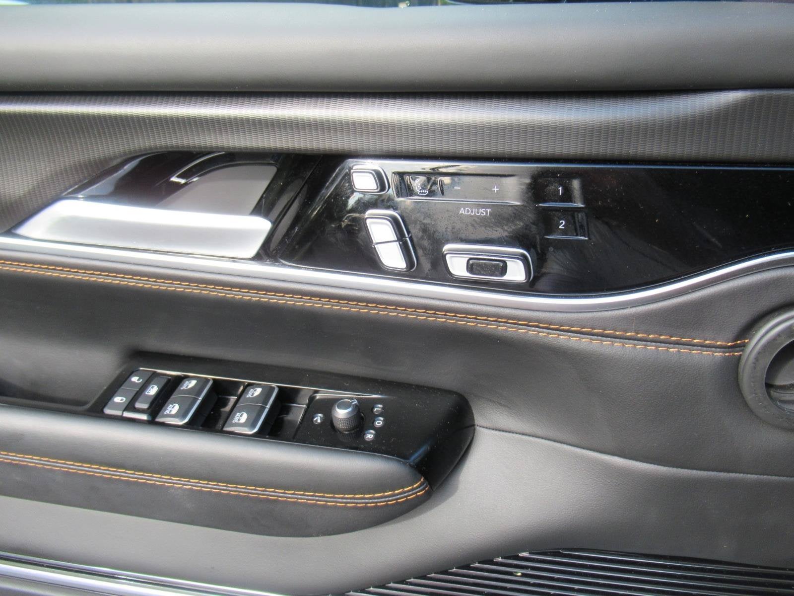 2025 Jeep Grand Wagoneer Series III Obsidian 4x4