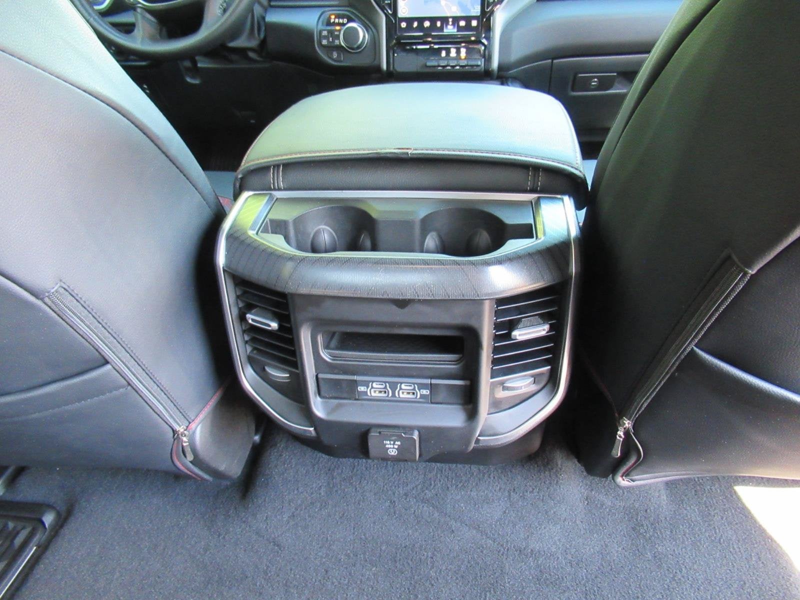 2025 RAM 1500 Big Horn Crew Cab 4x4 6'4' Box