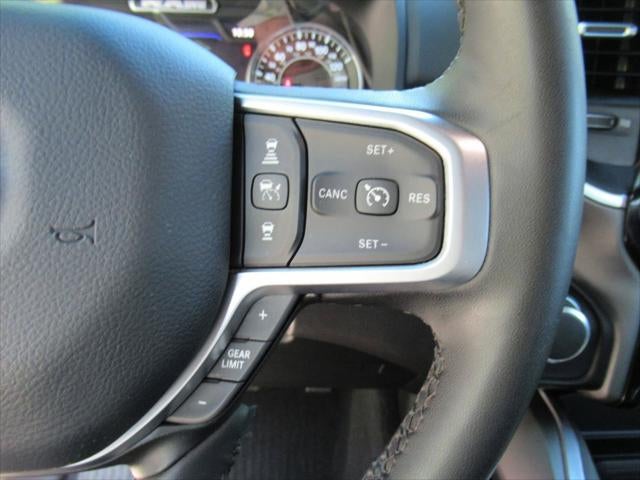 2025 RAM 1500 Big Horn Crew Cab 4x4 6'4' Box