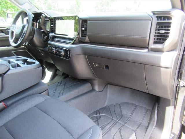 2026 Chevrolet Silverado 1500 4WD Crew Cab Short Bed LT with 2FL
