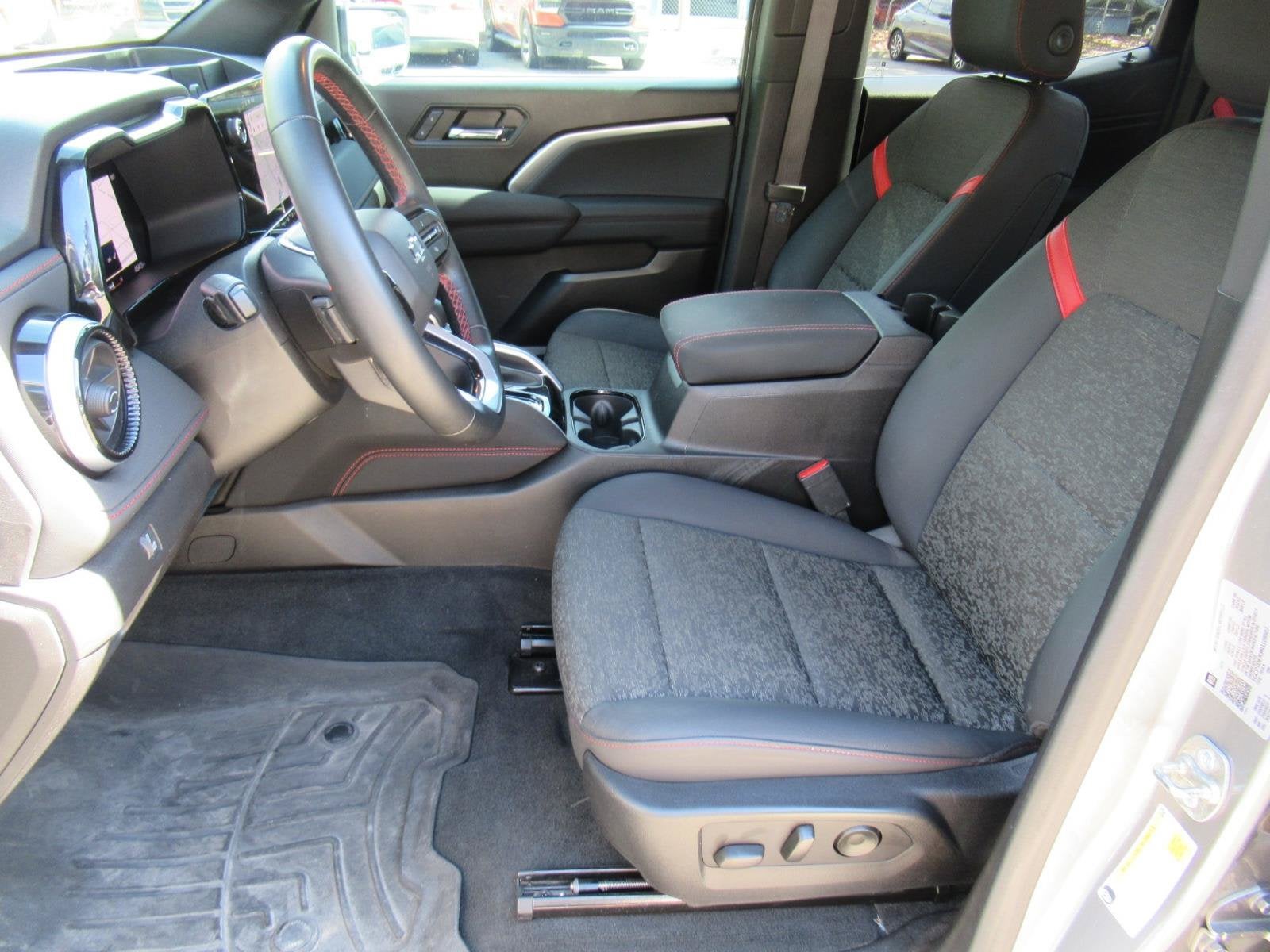 2024 Chevrolet Colorado 4WD Z71
