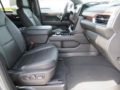 2025 GMC Yukon 4WD Denali