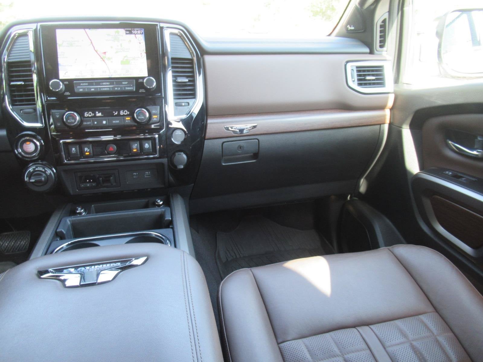 2023 Nissan TITAN Crew Cab Platinum Reserve 4x4