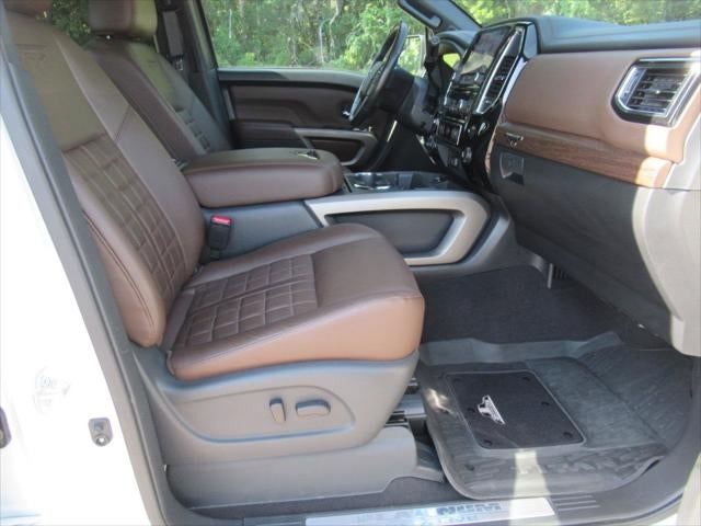2023 Nissan TITAN Crew Cab Platinum Reserve 4x4