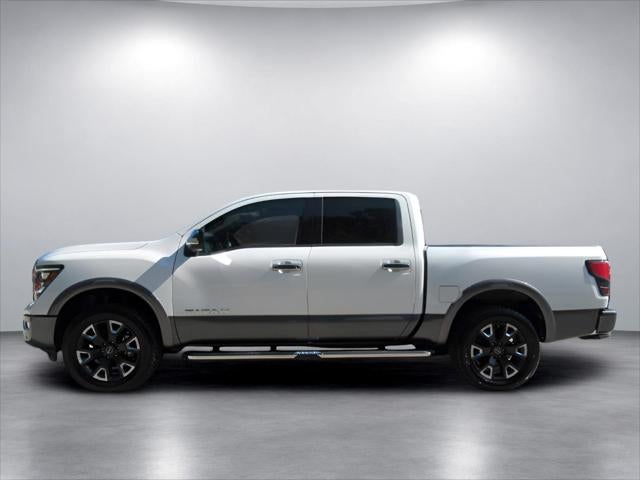2023 Nissan TITAN Crew Cab Platinum Reserve 4x4
