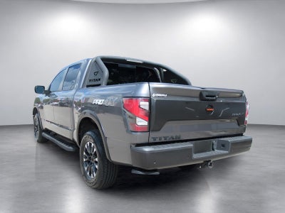 2022 Nissan TITAN Crew Cab PRO-4X 4x4