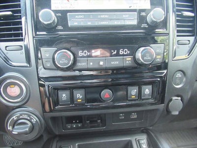 2022 Nissan TITAN Crew Cab PRO-4X 4x4