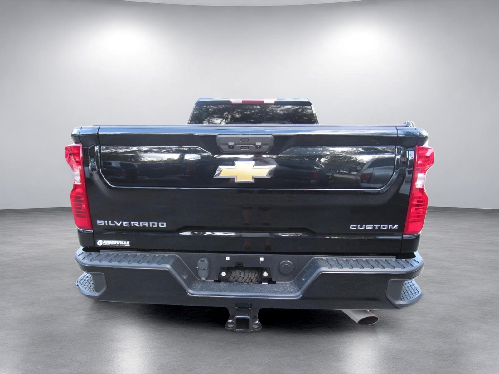 2023 Chevrolet Silverado 2500HD 4WD Crew Cab Standard Bed Custom