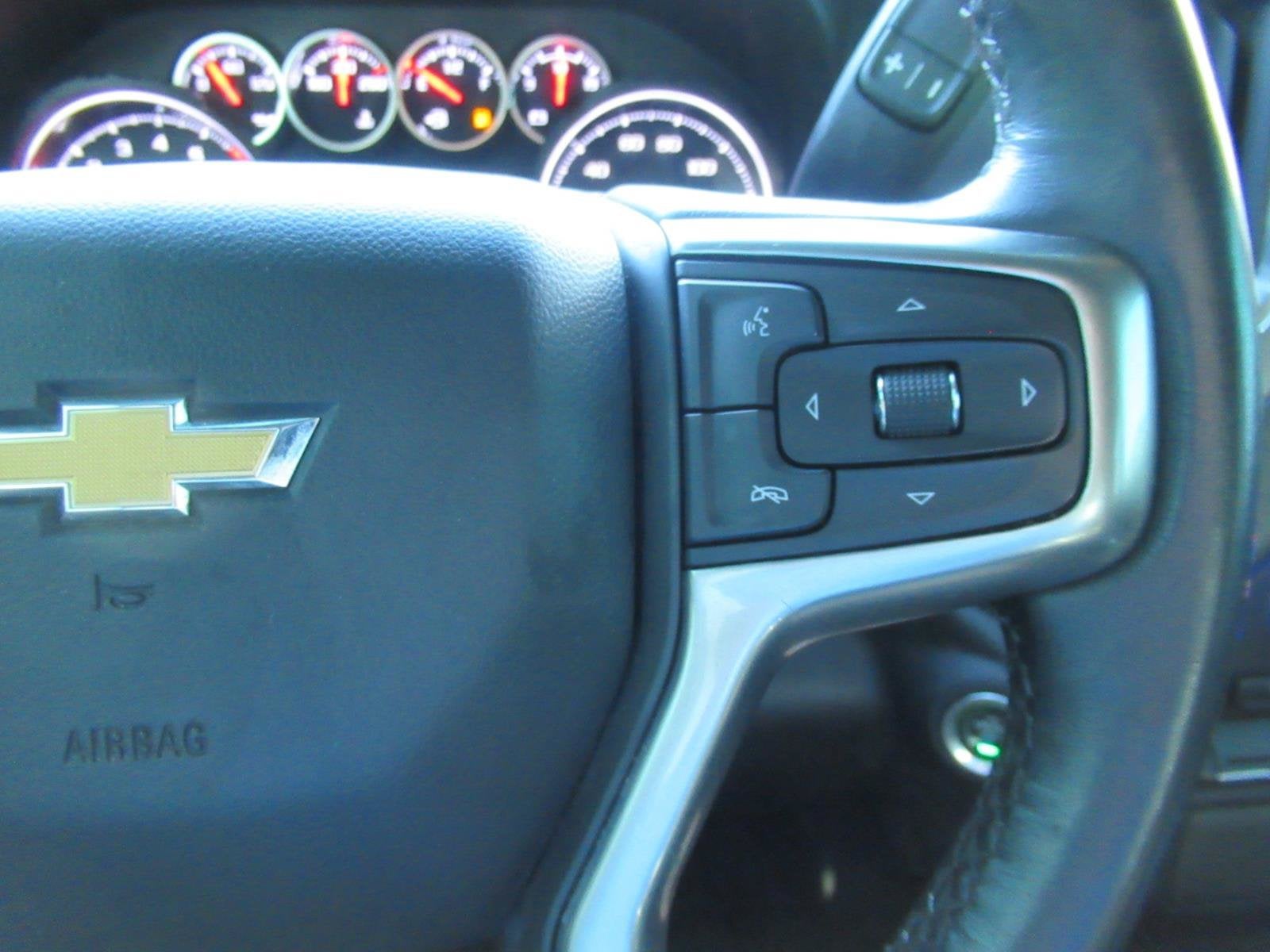 2022 Chevrolet Silverado 1500 LTD 4WD Crew Cab Short Bed LT with 2FL