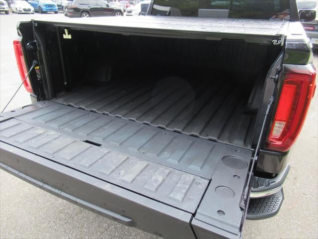 2022 GMC Sierra 1500 4WD Crew Cab Short Box SLT