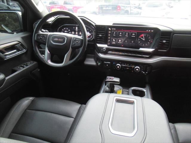 2022 GMC Sierra 1500 4WD Crew Cab Short Box SLT