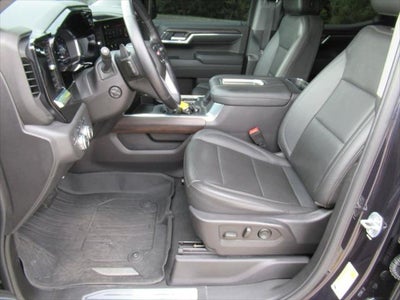 2022 GMC Sierra 1500 4WD Crew Cab Short Box SLT