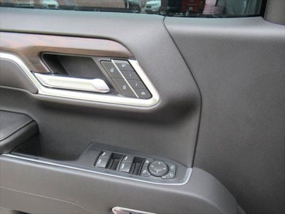 2022 GMC Sierra 1500 4WD Crew Cab Short Box SLT