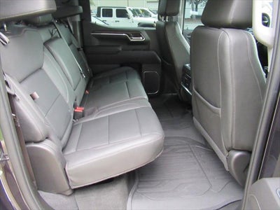 2022 GMC Sierra 1500 4WD Crew Cab Short Box SLT