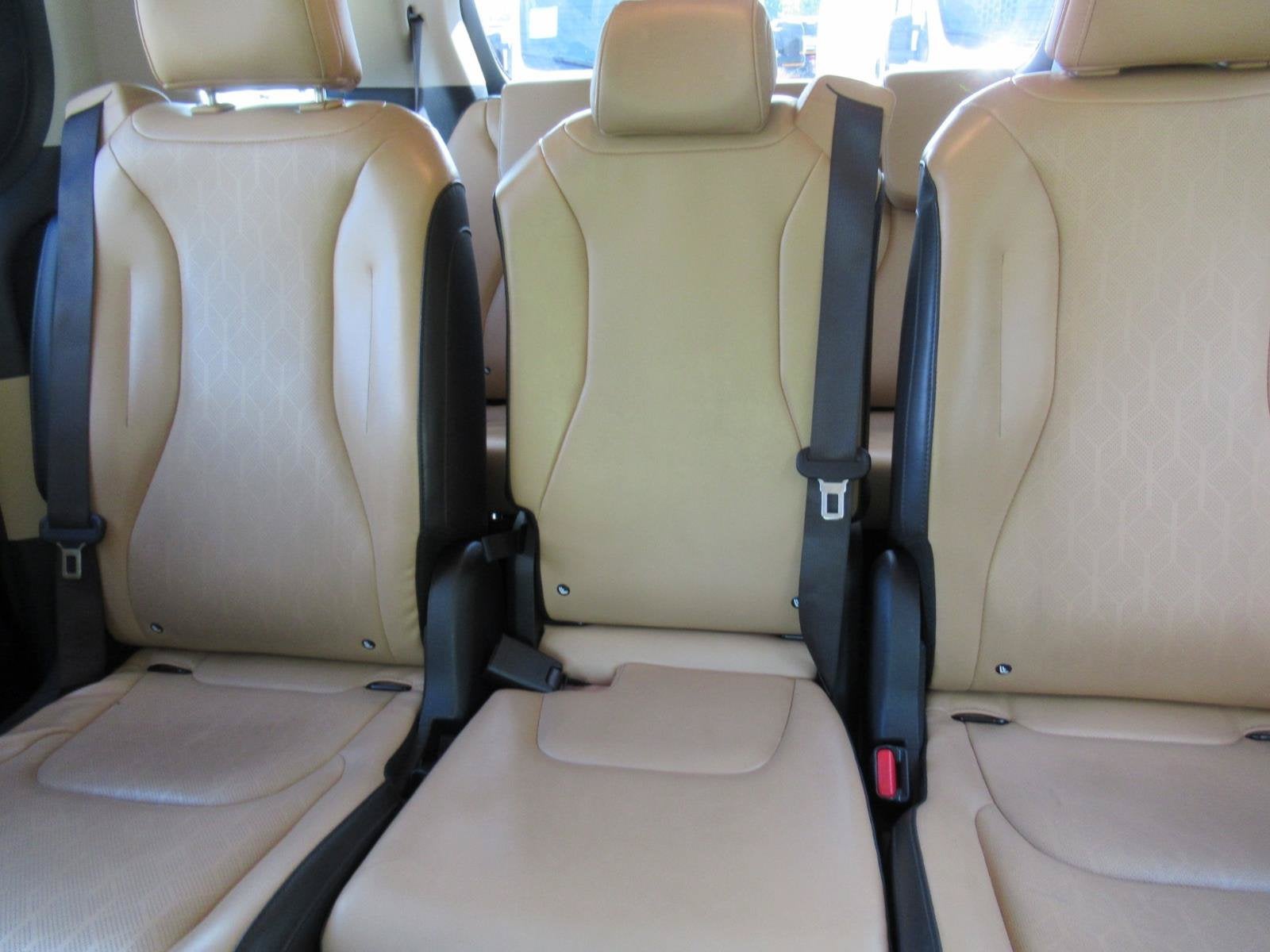 2024 Kia Carnival MPV LX Seat Package