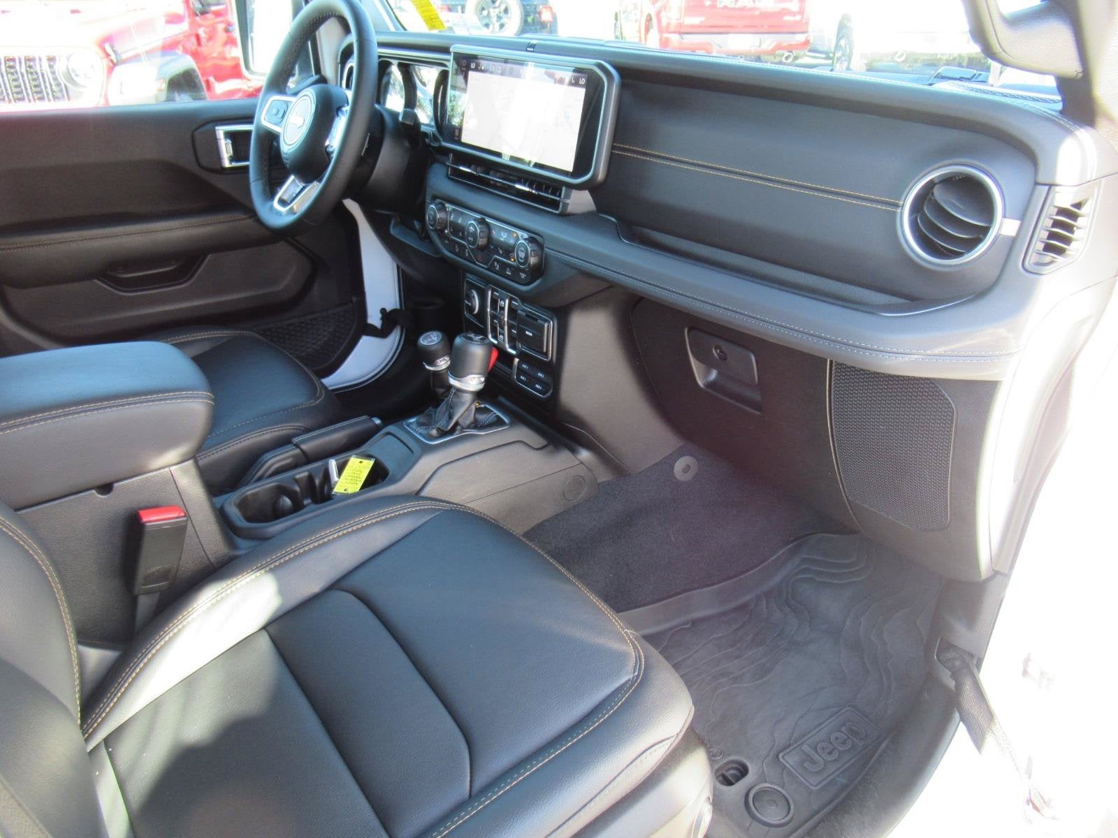 2026 Jeep Wrangler 4-Door Sahara 4x4