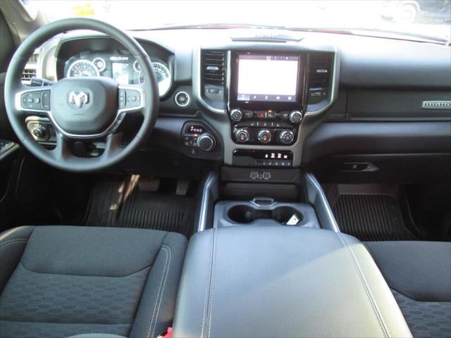 2025 RAM 1500 Big Horn Crew Cab 4x4 6'4' Box