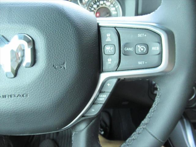 2025 RAM 1500 Big Horn Crew Cab 4x4 6'4' Box