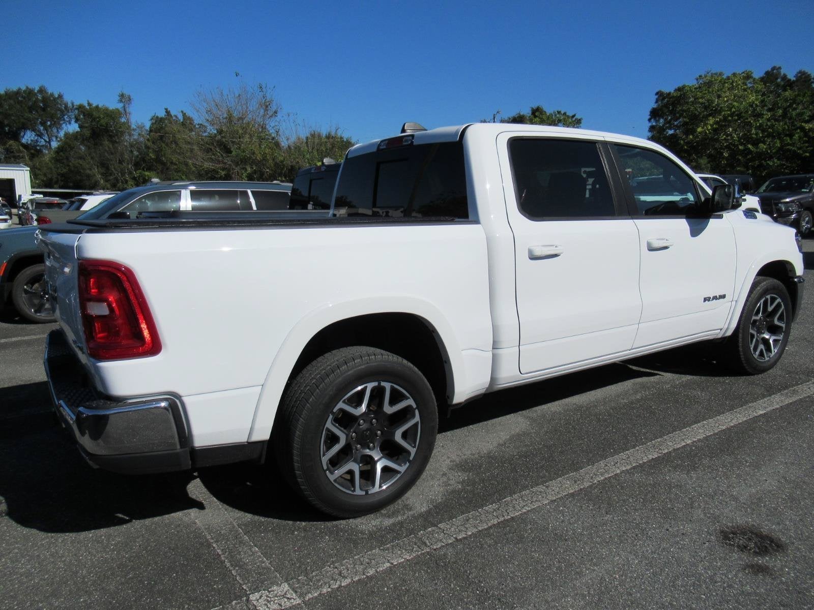 2025 RAM 1500 Laramie Crew Cab 4x4 5'7' Box