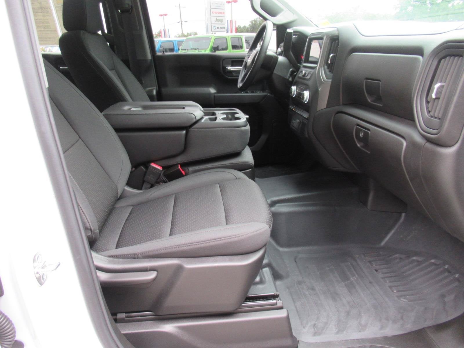 2026 GMC Sierra 1500 Crew Cab, Short Bed, Pro, 4WD