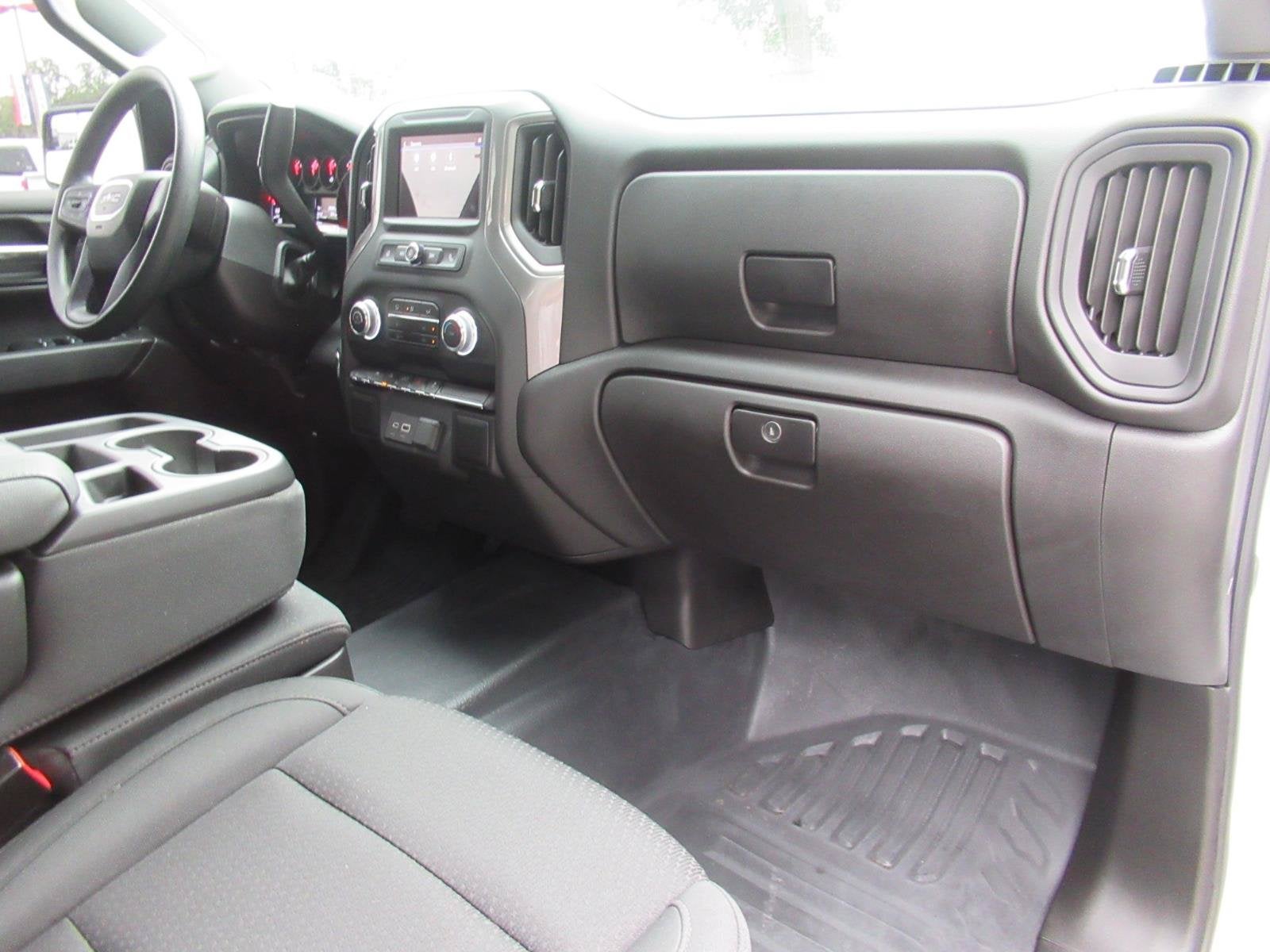 2026 GMC Sierra 1500 Crew Cab, Short Bed, Pro, 4WD