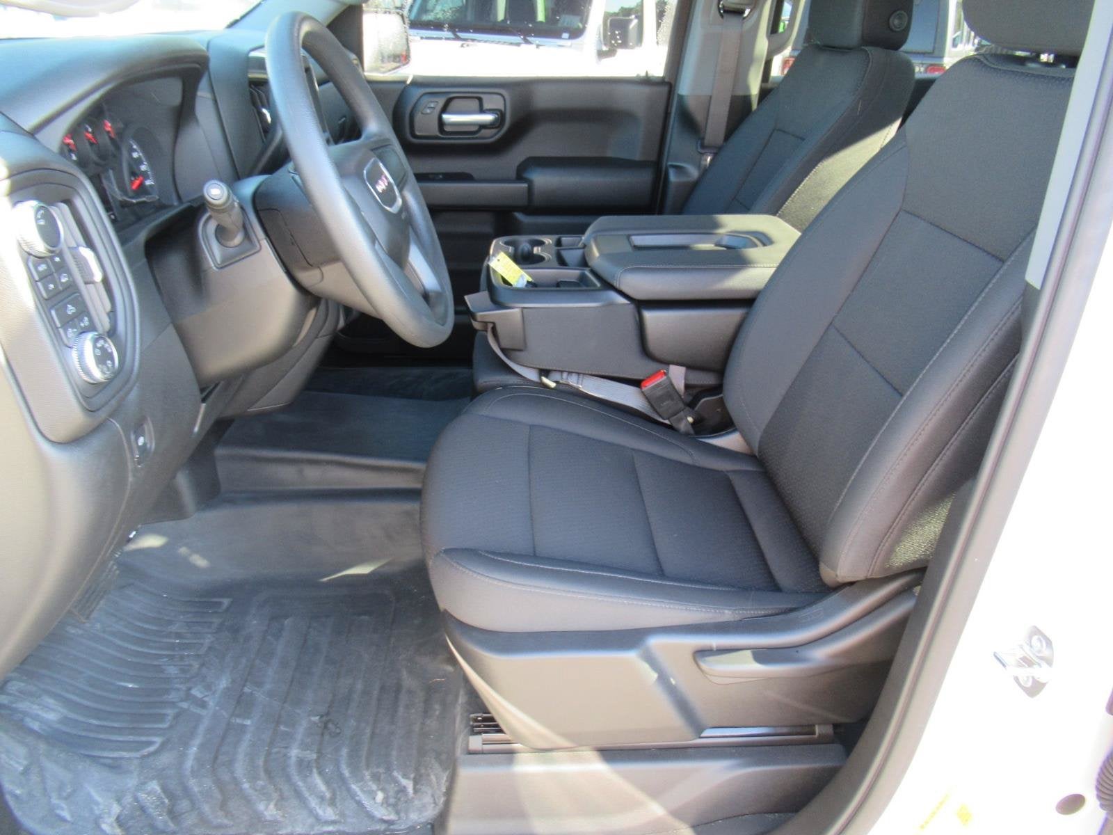 2026 GMC Sierra 1500 Crew Cab, Short Bed, Pro, 4WD