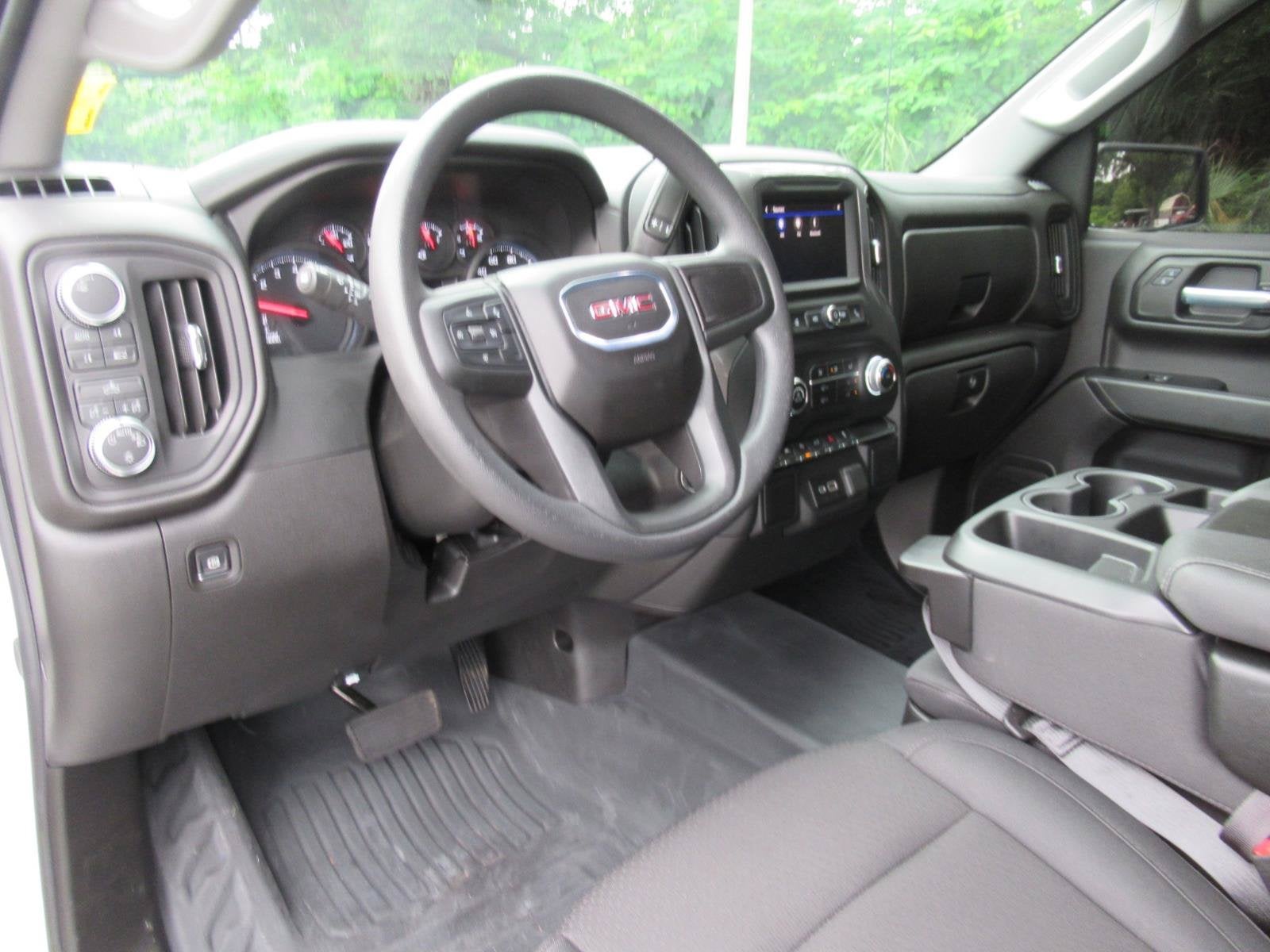 2026 GMC Sierra 1500 Crew Cab, Short Bed, Pro, 4WD