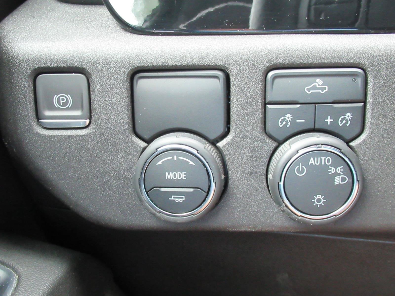 2024 Chevrolet Silverado 1500 2WD Crew Cab Short Bed LT