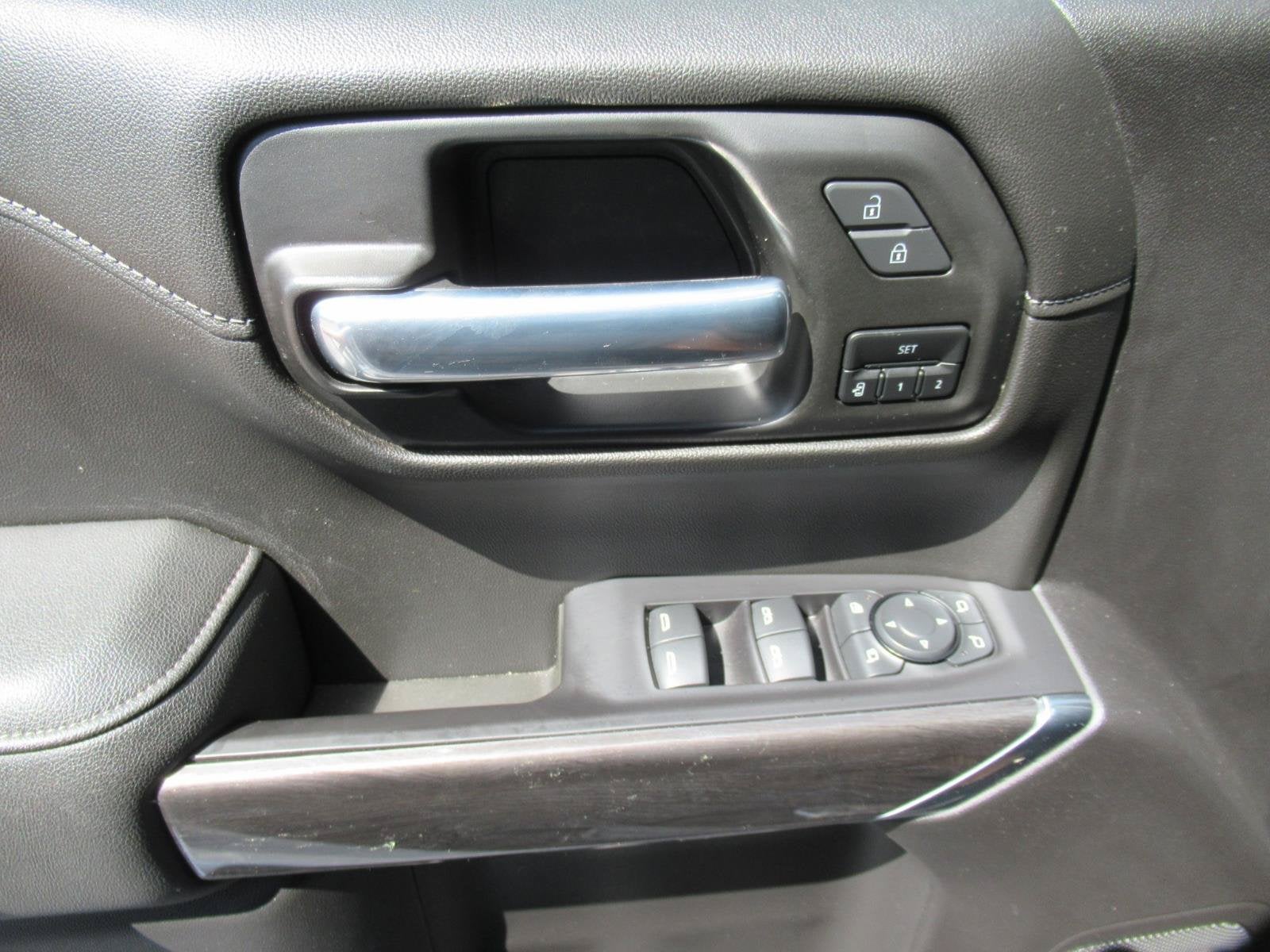 2021 Chevrolet Silverado 1500 4WD Crew Cab Short Bed LTZ
