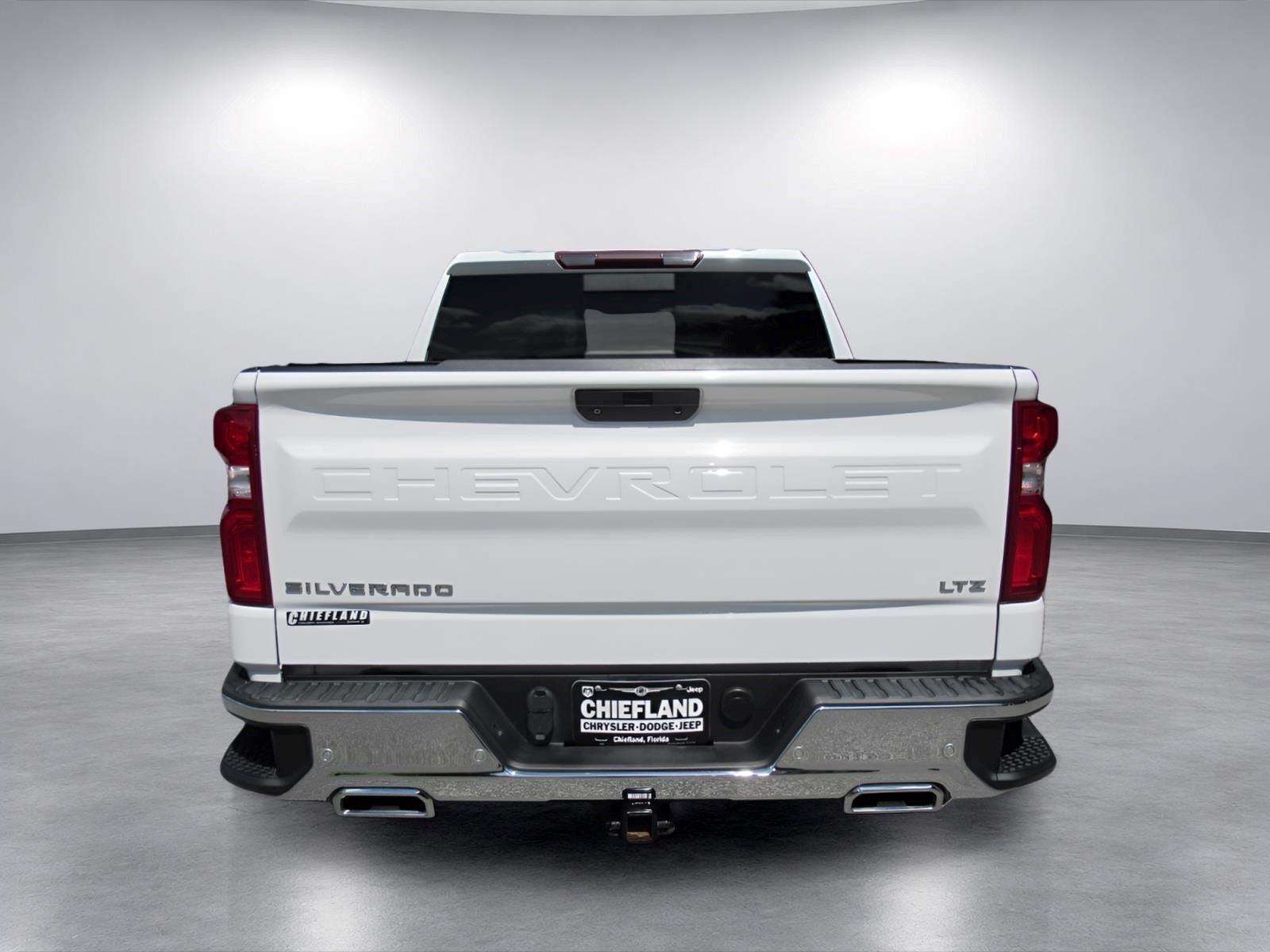 2021 Chevrolet Silverado 1500 4WD Crew Cab Short Bed LTZ