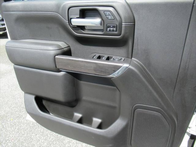 2021 Chevrolet Silverado 1500 4WD Crew Cab Short Bed LTZ