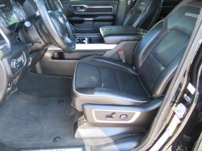 2022 RAM 1500 Laramie Crew Cab 4x2 5'7' Box