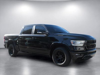 2022 RAM 1500 Laramie Crew Cab 4x2 5'7' Box