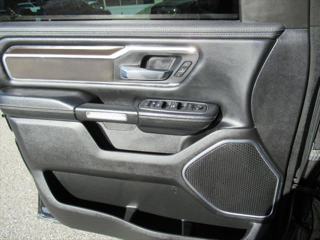 2022 RAM 1500 Laramie Crew Cab 4x2 5'7' Box