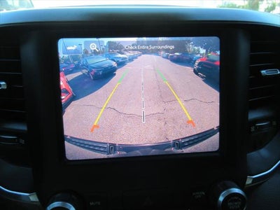 2022 RAM 1500 Laramie Crew Cab 4x2 5'7' Box