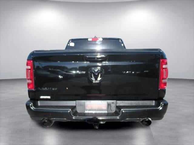 2022 RAM 1500 Laramie Crew Cab 4x2 5'7' Box