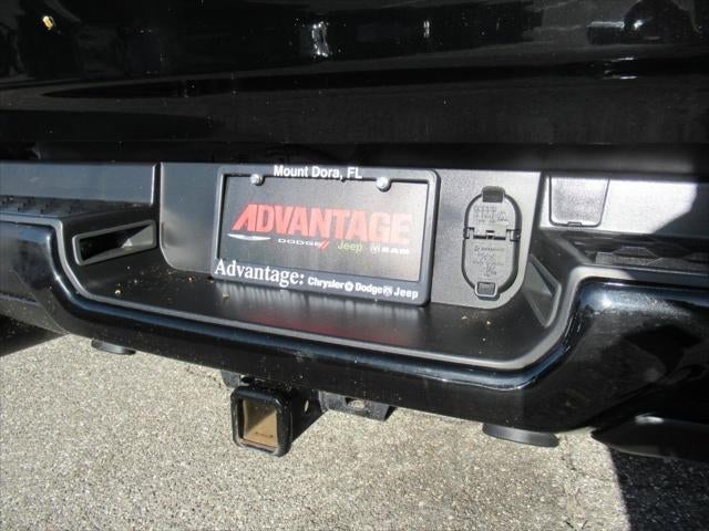 2022 RAM 1500 Laramie Crew Cab 4x2 5'7' Box