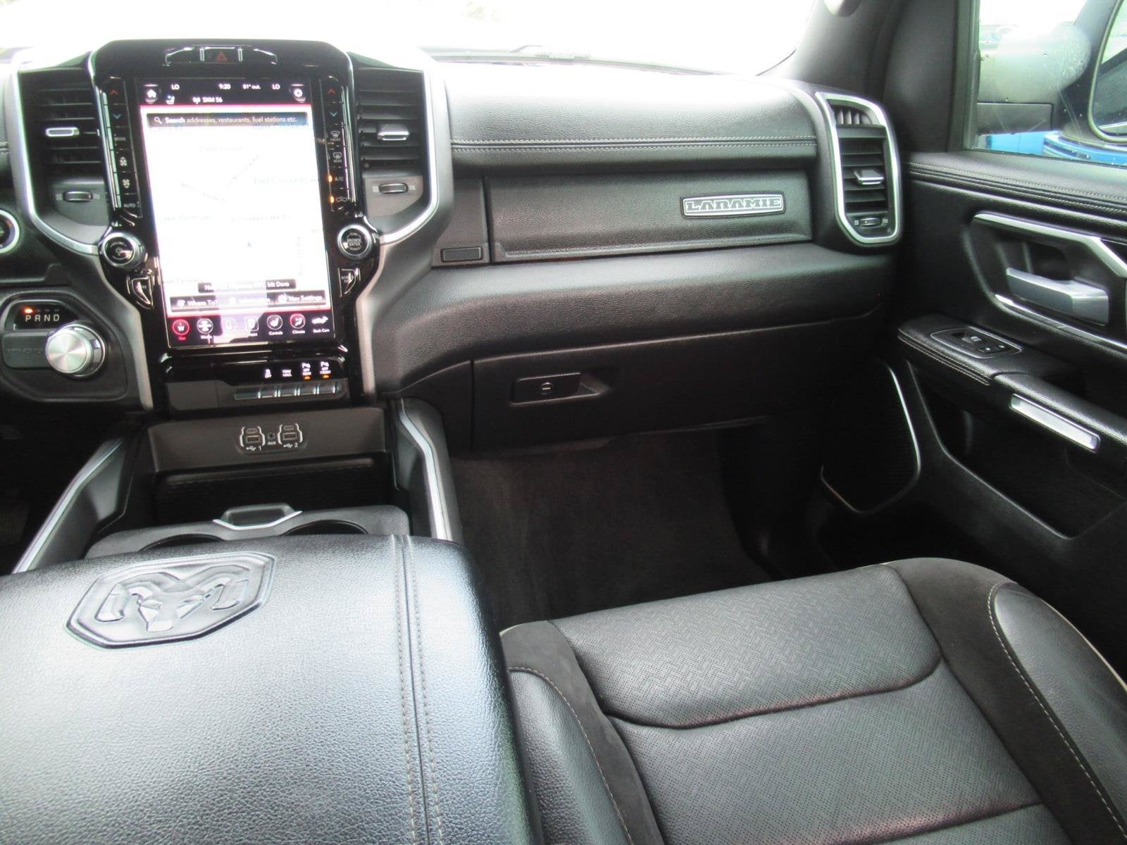 2020 RAM 1500 Laramie Crew Cab 4x2 5'7' Box
