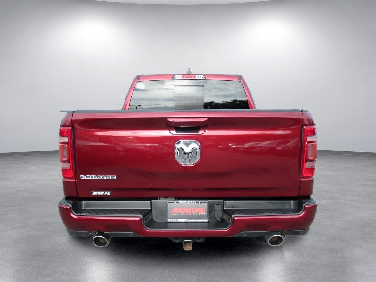 2020 RAM 1500 Laramie Crew Cab 4x2 5'7' Box
