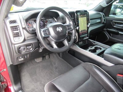 2020 RAM 1500 Laramie Crew Cab 4x2 5'7' Box