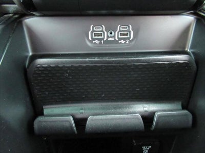 2020 RAM 1500 Laramie Crew Cab 4x2 5'7' Box
