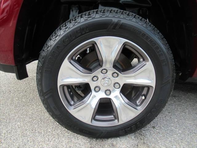 2020 RAM 1500 Laramie Crew Cab 4x2 5'7' Box