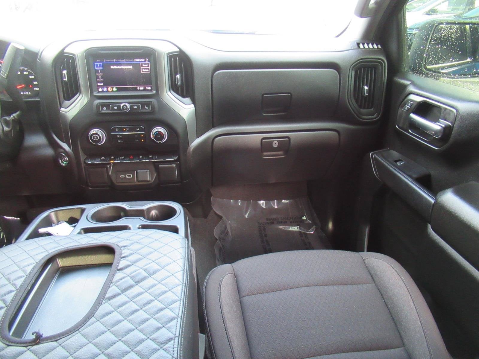 2024 Chevrolet Silverado 1500 2WD Crew Cab Short Bed Custom