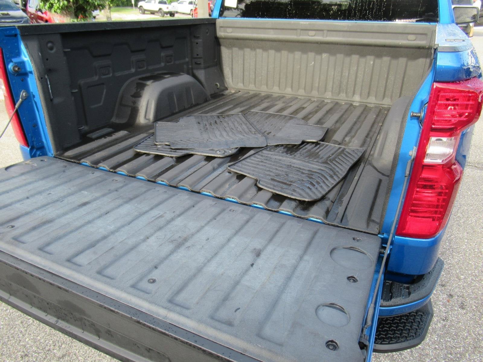 2024 Chevrolet Silverado 1500 2WD Crew Cab Short Bed Custom