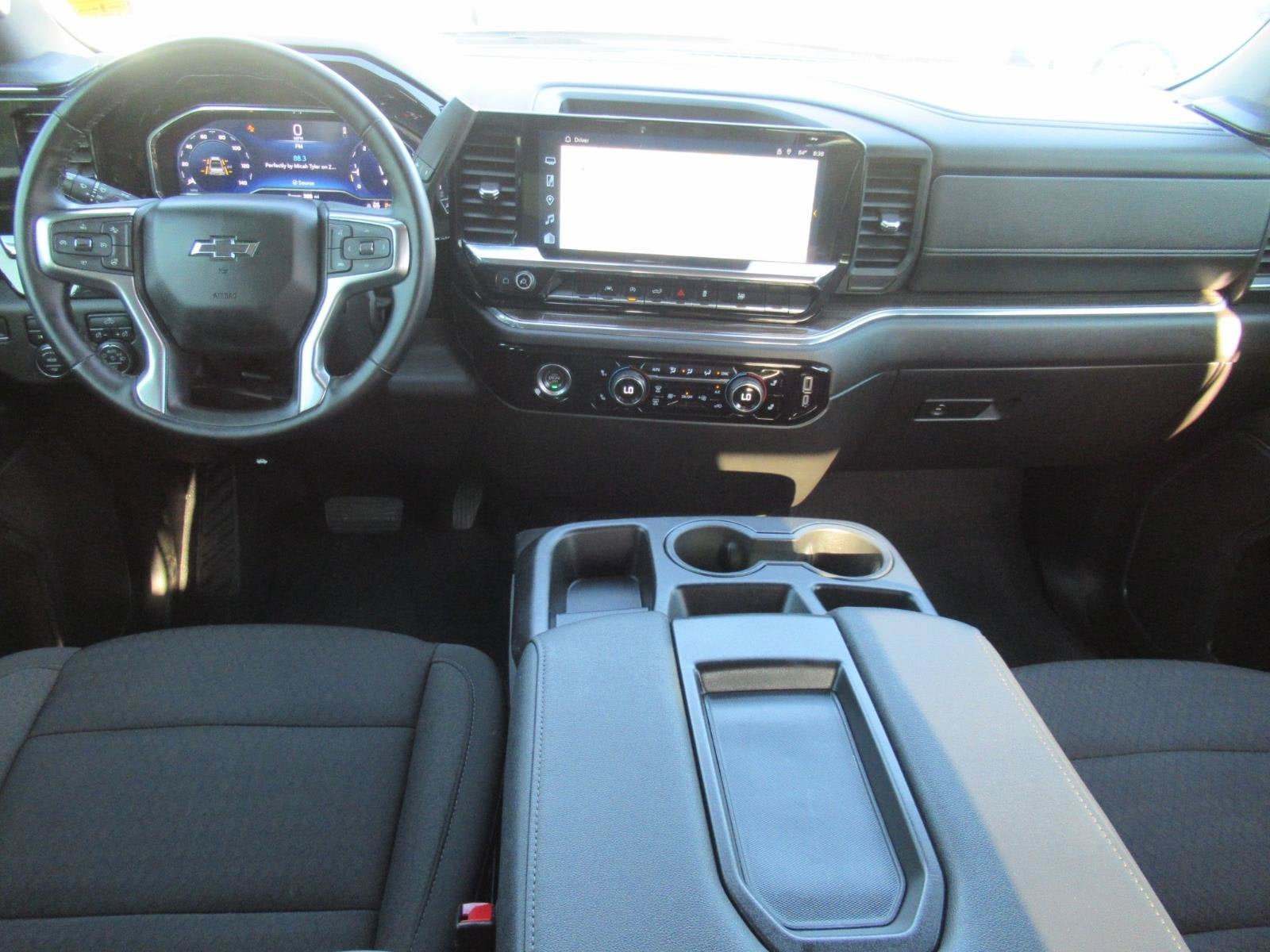 2024 Chevrolet Silverado 1500 4WD Crew Cab Standard Bed RST