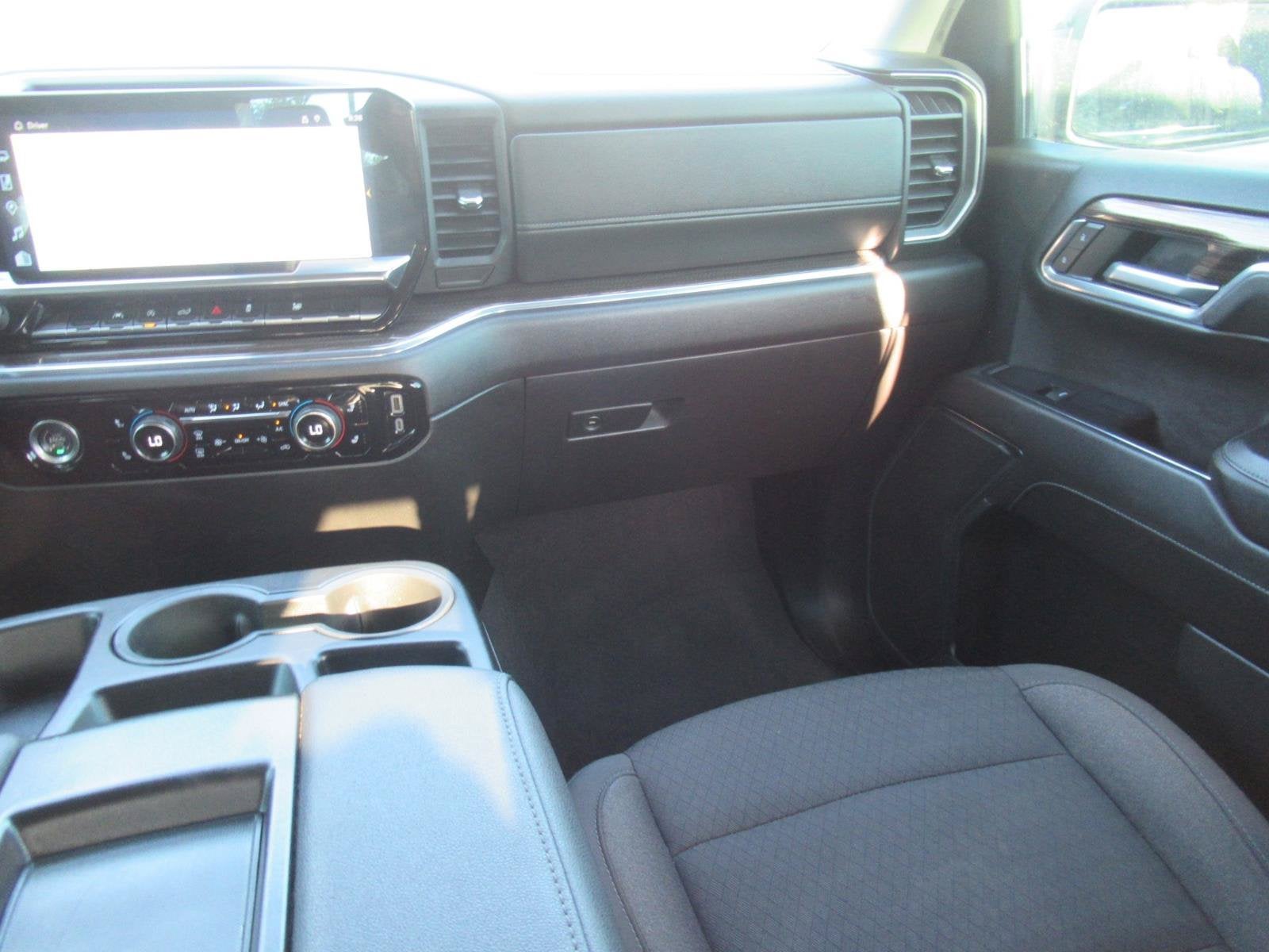 2024 Chevrolet Silverado 1500 4WD Crew Cab Standard Bed RST