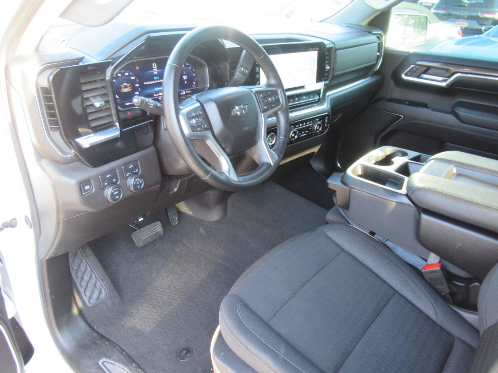 2024 Chevrolet Silverado 1500 4WD Crew Cab Standard Bed RST