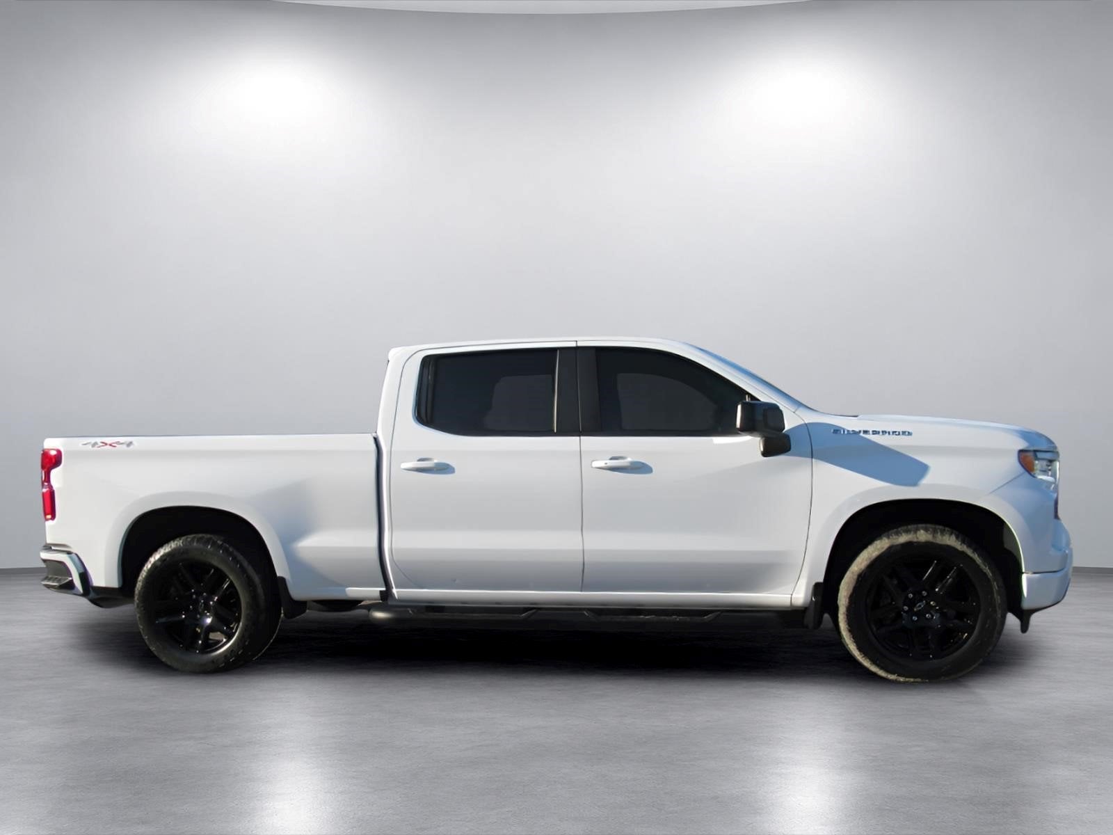 2024 Chevrolet Silverado 1500 4WD Crew Cab Standard Bed RST