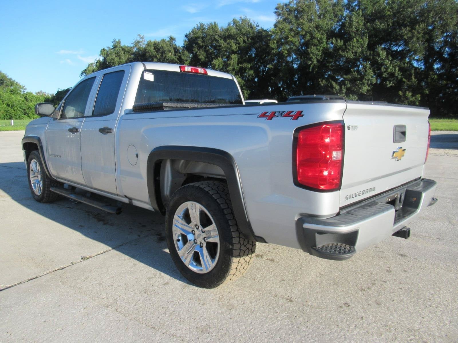 2018 Chevrolet Silverado 1500 Custom