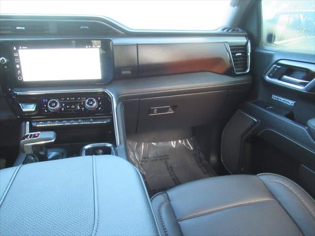 2025 GMC Sierra 1500 4WD Crew Cab Short Box Denali